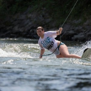 Airlie Pickett (USA) River Surfing