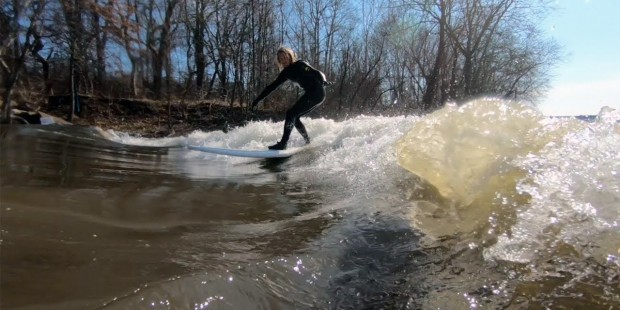 Ben-Gravy-river-surfing