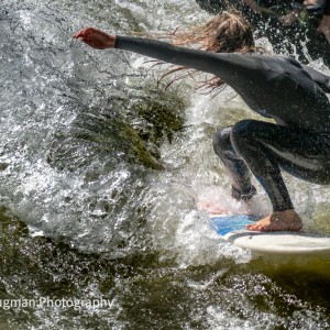 Throwning Buckets at the Eisbach